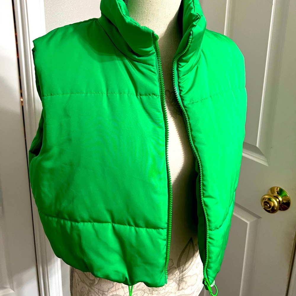 Crop Best Puffer Style Green!